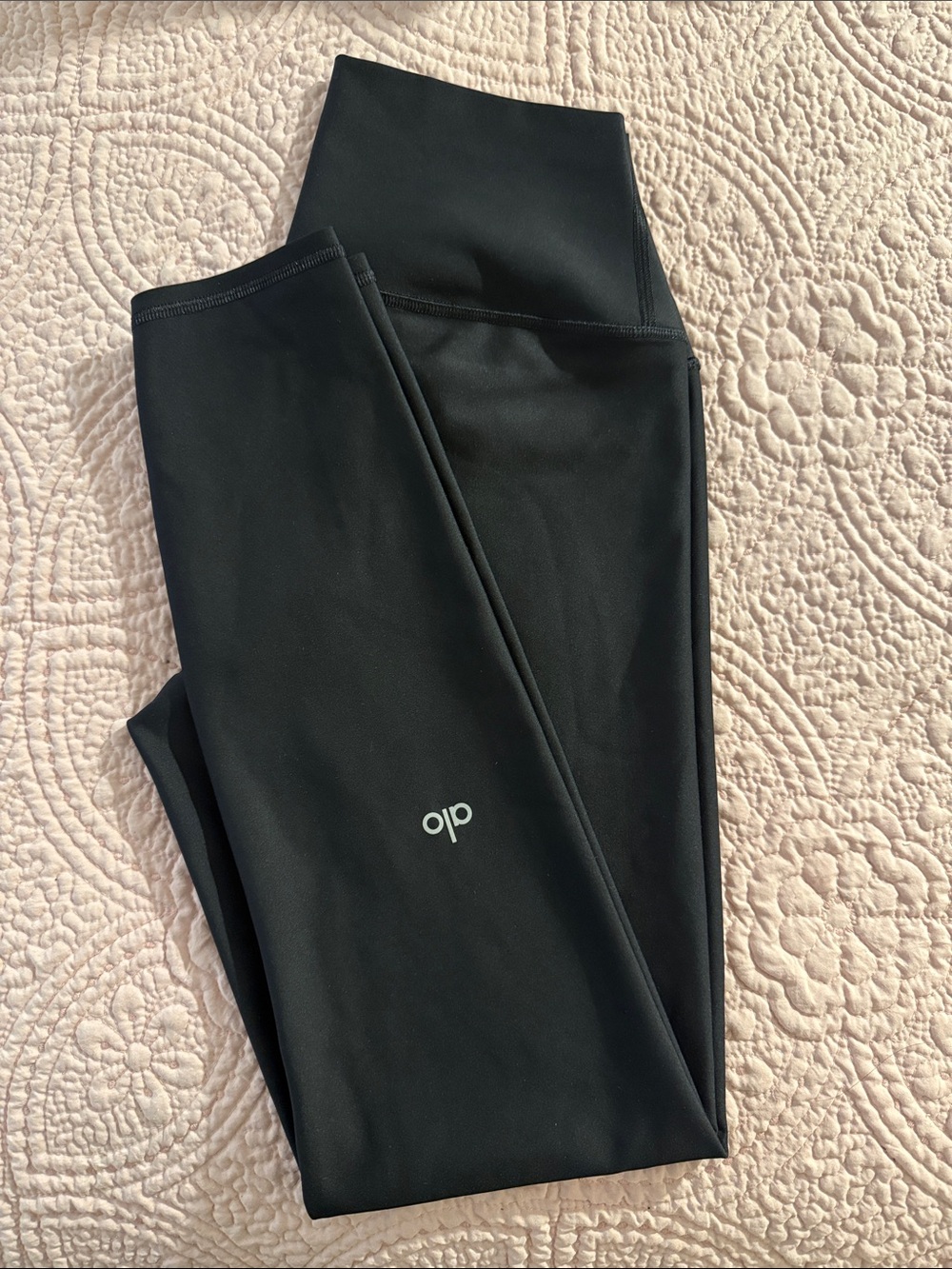 alo High-Waist Black Leggings - Picture 2 of 2
